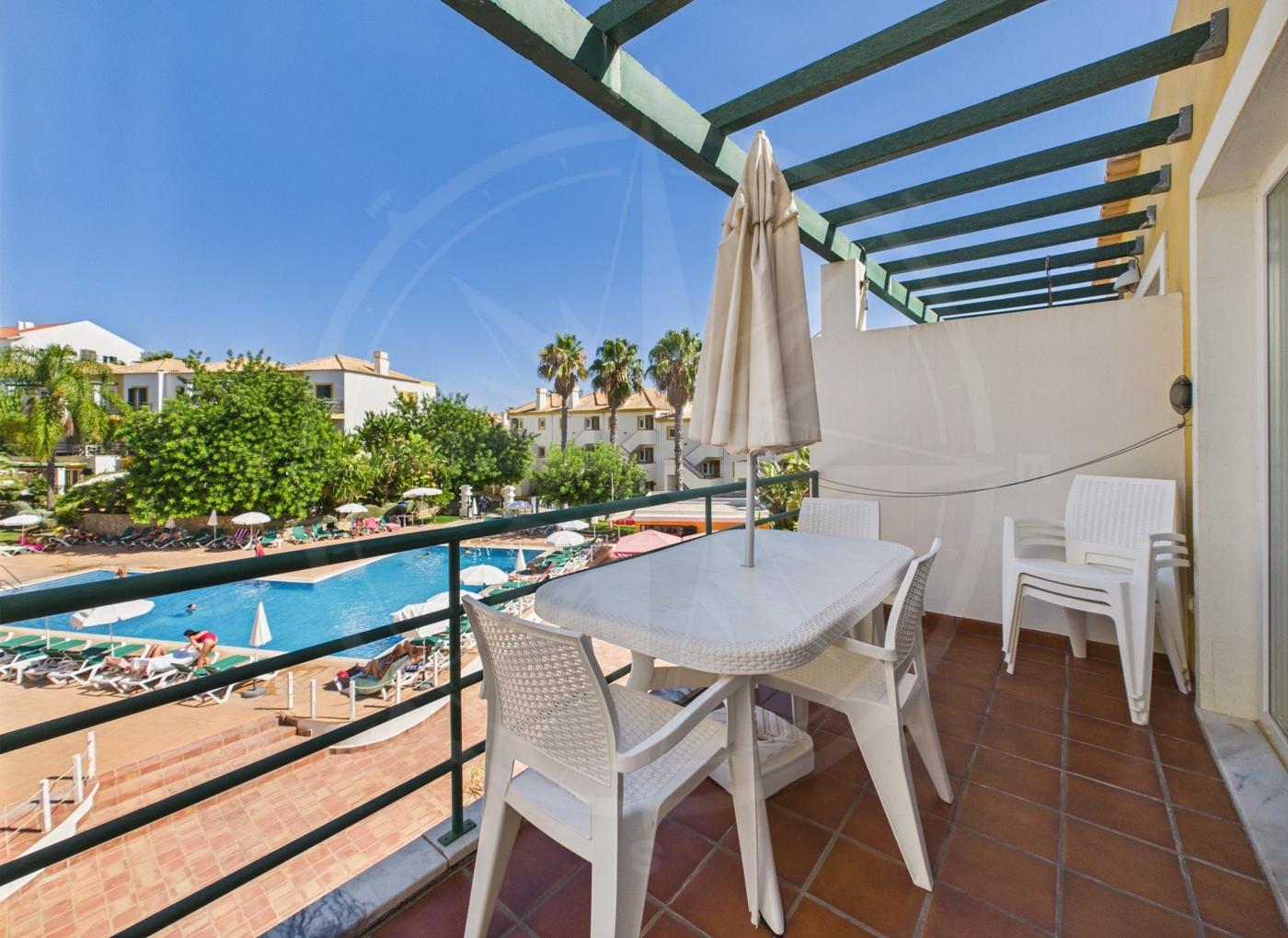 Tavira 2 bed apartment with Pool Views in Quinta do Morgado resort