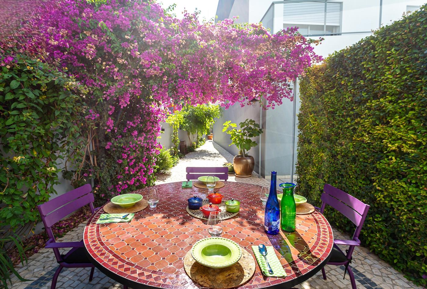 Modern Tavira Centre Villa for Sale with Private Pool and Mature Garden