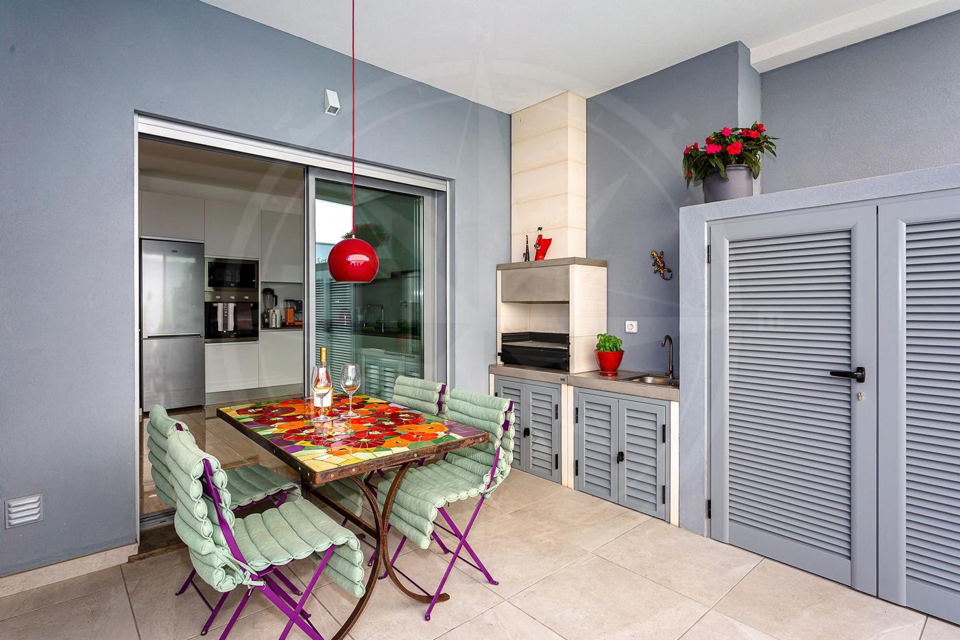 Modern Tavira Centre Villa for Sale with Private Pool and Mature Garden