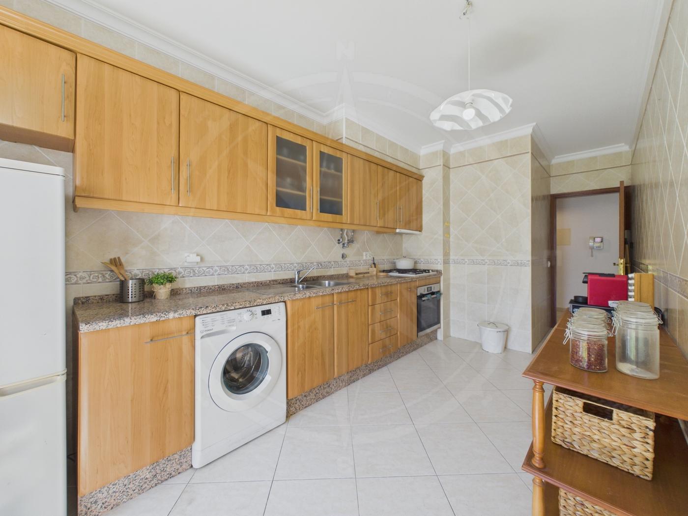 Central Tavira 3 Bedroom Apartment with Private Sun Terrace