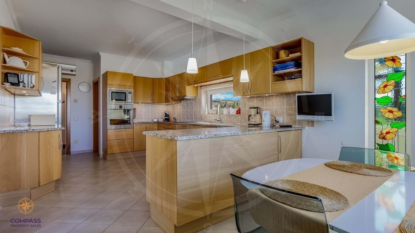 4 Bedroom Villa with Pool & Magnificent Views in Countryside – 8