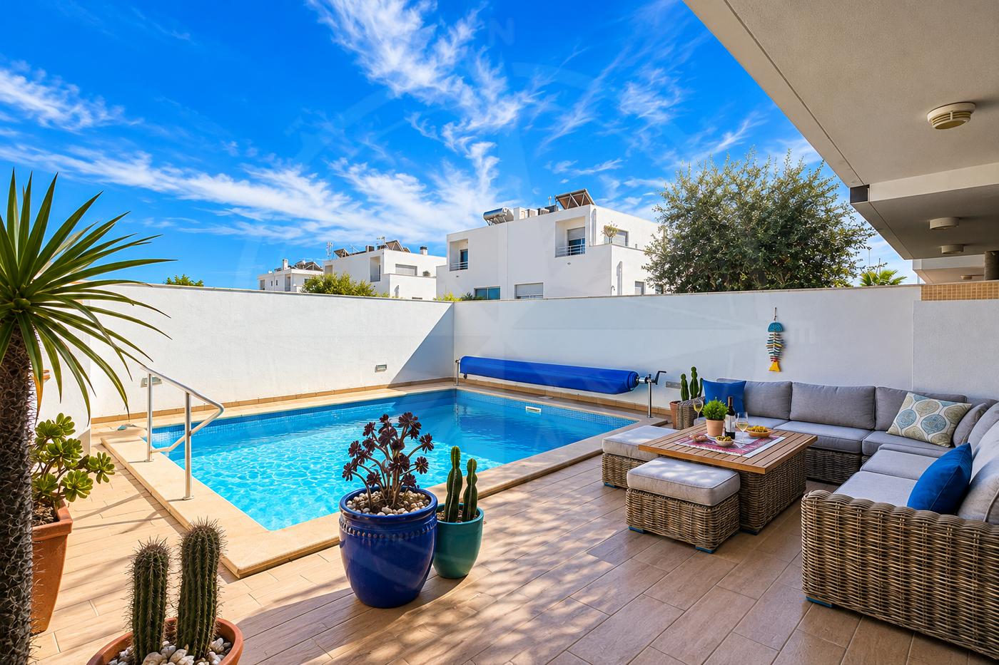 Turn-key 4 Bed Villa with Private Pool, Garage & Sea View Terrace – Central Tavira