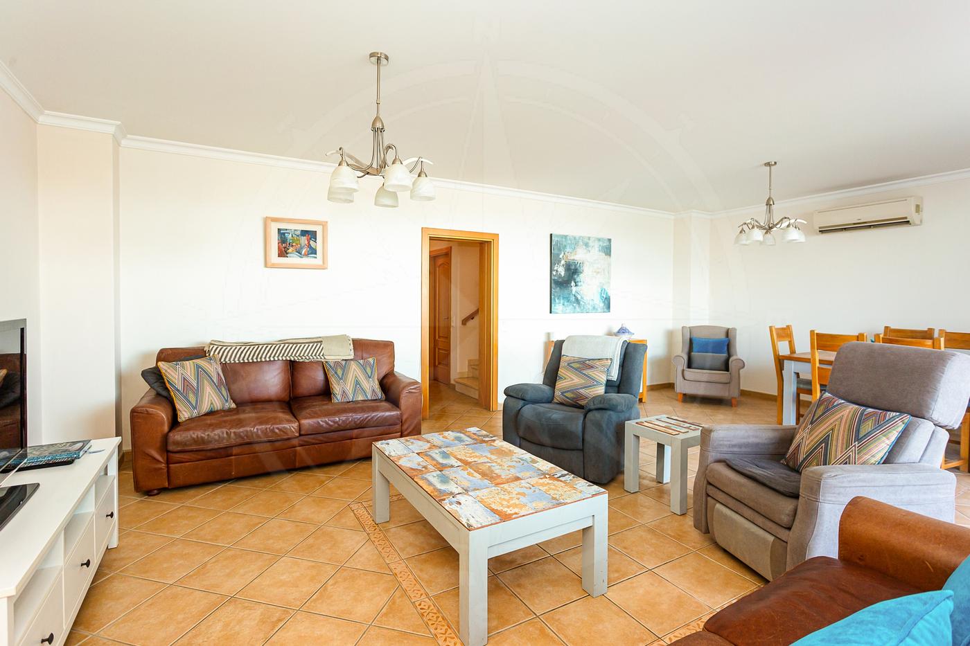 Turn-key 4 Bed Villa with Private Pool, Garage & Sea View Terrace – Central Tavira – 7